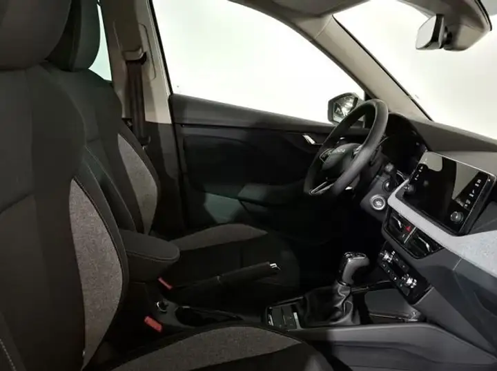 Škoda Kamiq 1.0 TSI DSG Selection 2026, foto 4