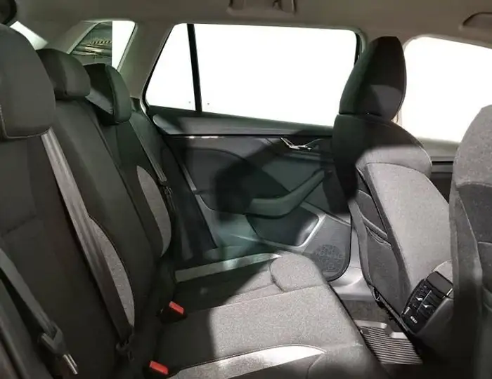 Škoda Kamiq 1.0 TSI DSG Selection 2026, foto 5