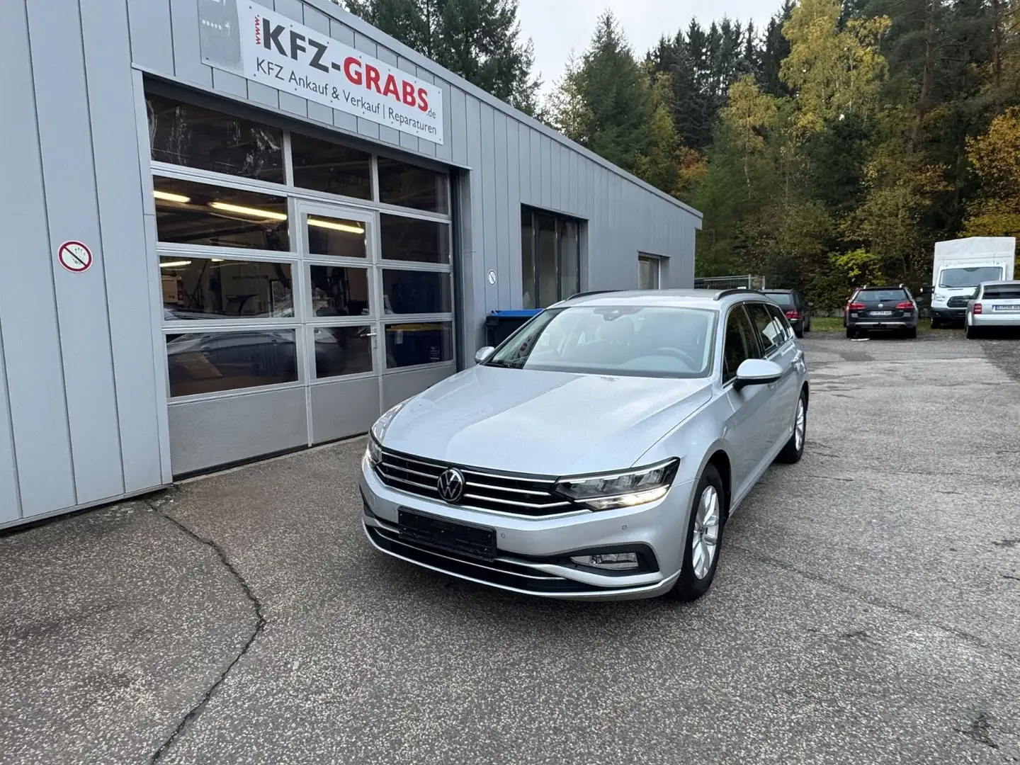 Volkswagen Passat Variant Business AHK LED Guter Zustand Gelb - 1
