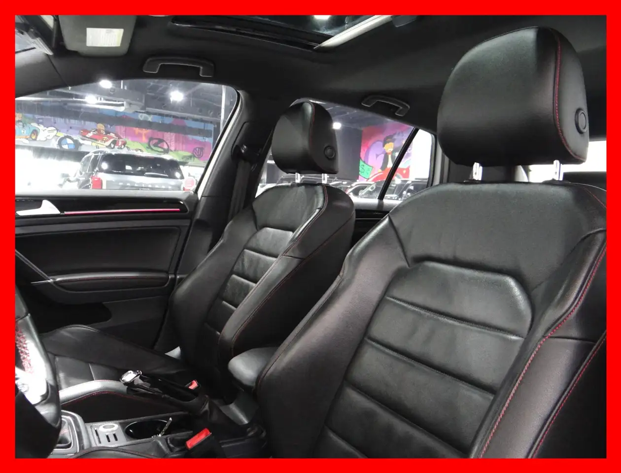 Volkswagen Golf GTI снимка Volkswagen Golf GTI