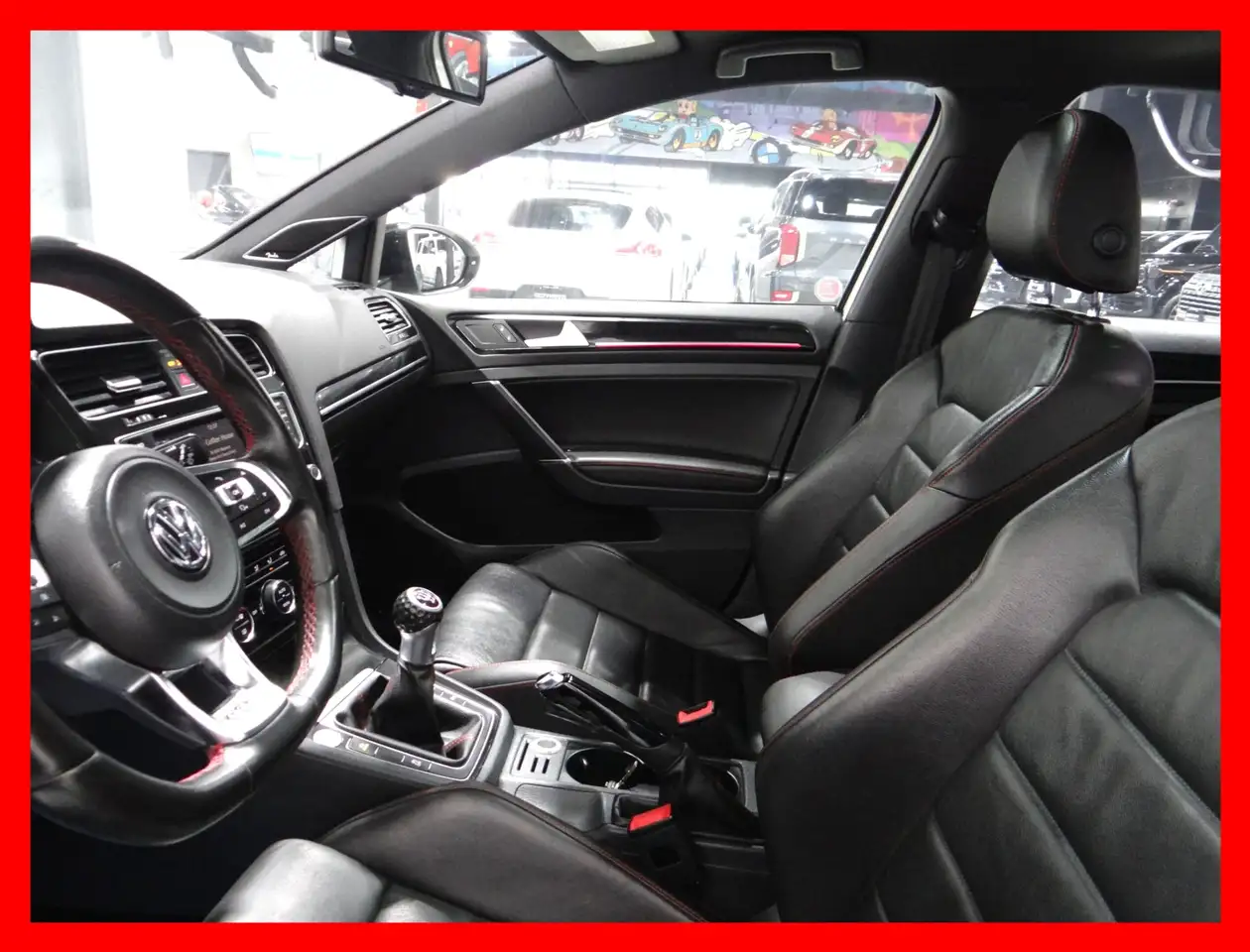 Volkswagen Golf GTI снимка Volkswagen Golf GTI