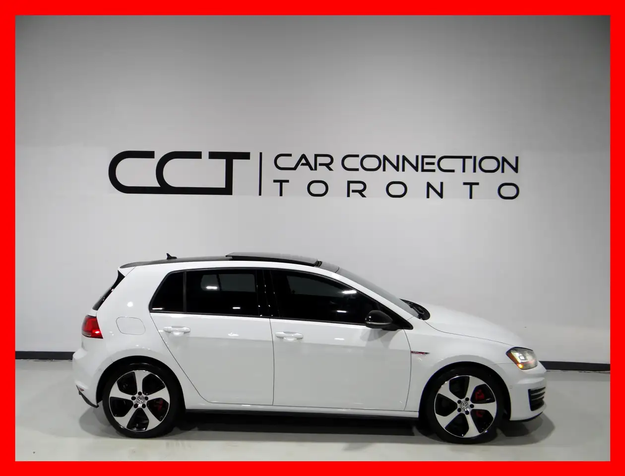 Volkswagen Golf GTI снимка Volkswagen Golf GTI