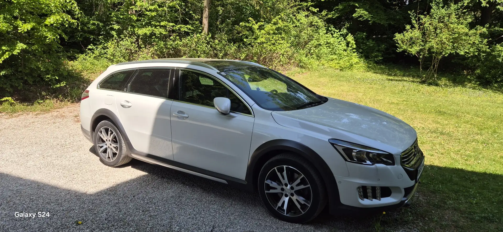 Peugeot 508 RXH Hybrid4 - 2
