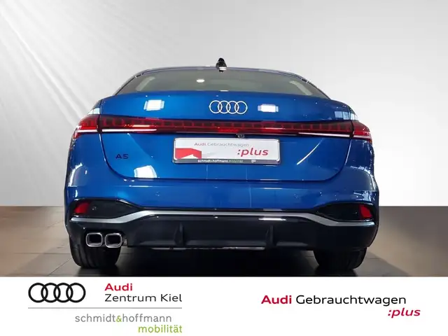 Audi A5 view 5