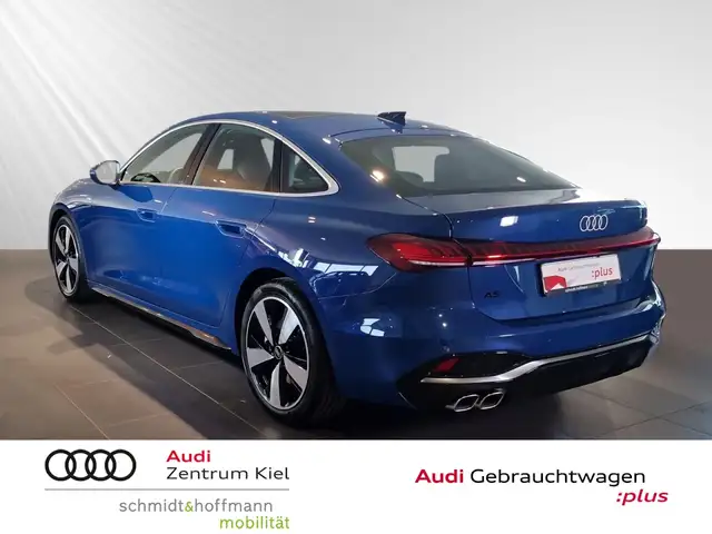 Audi A5 view 4