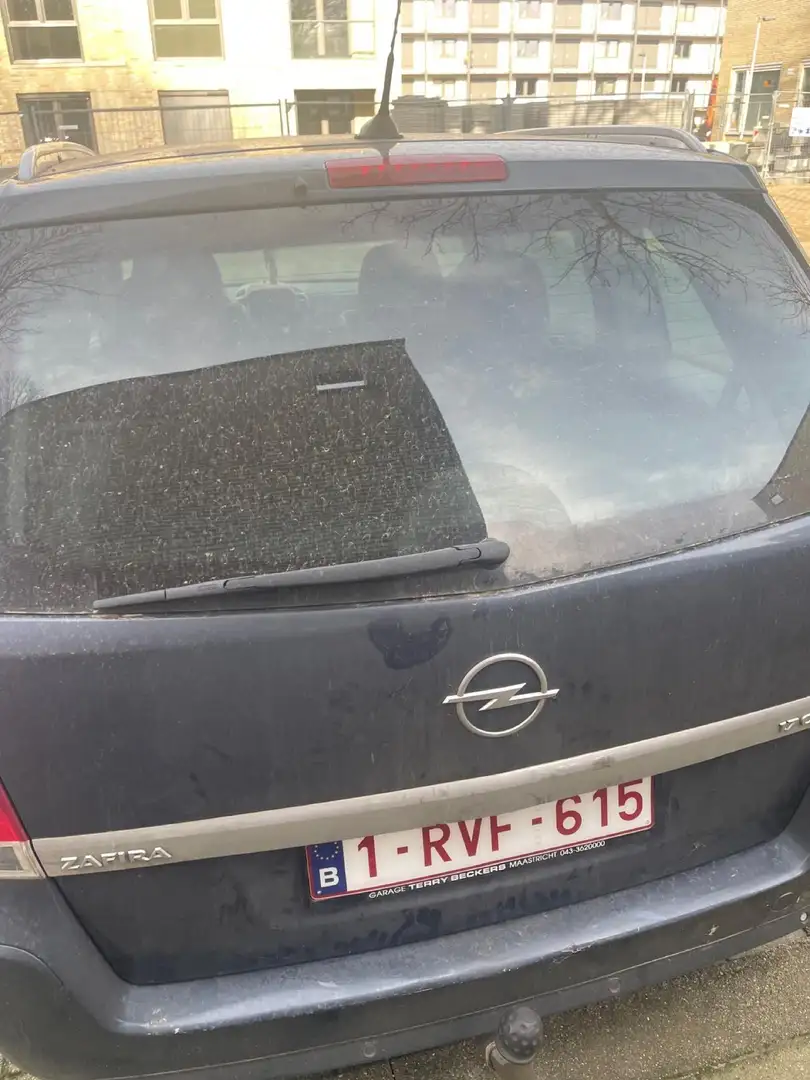 Opel Zafira 1.9 DTL CDTi Enjoy DPF - 2