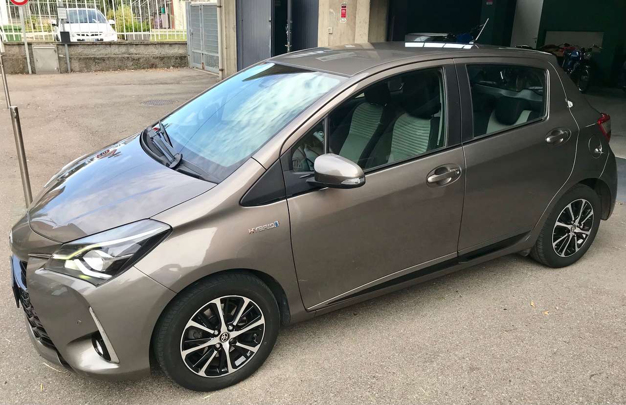 Toyota Yaris Yaris III 2017 5p 1.5h Active Plus