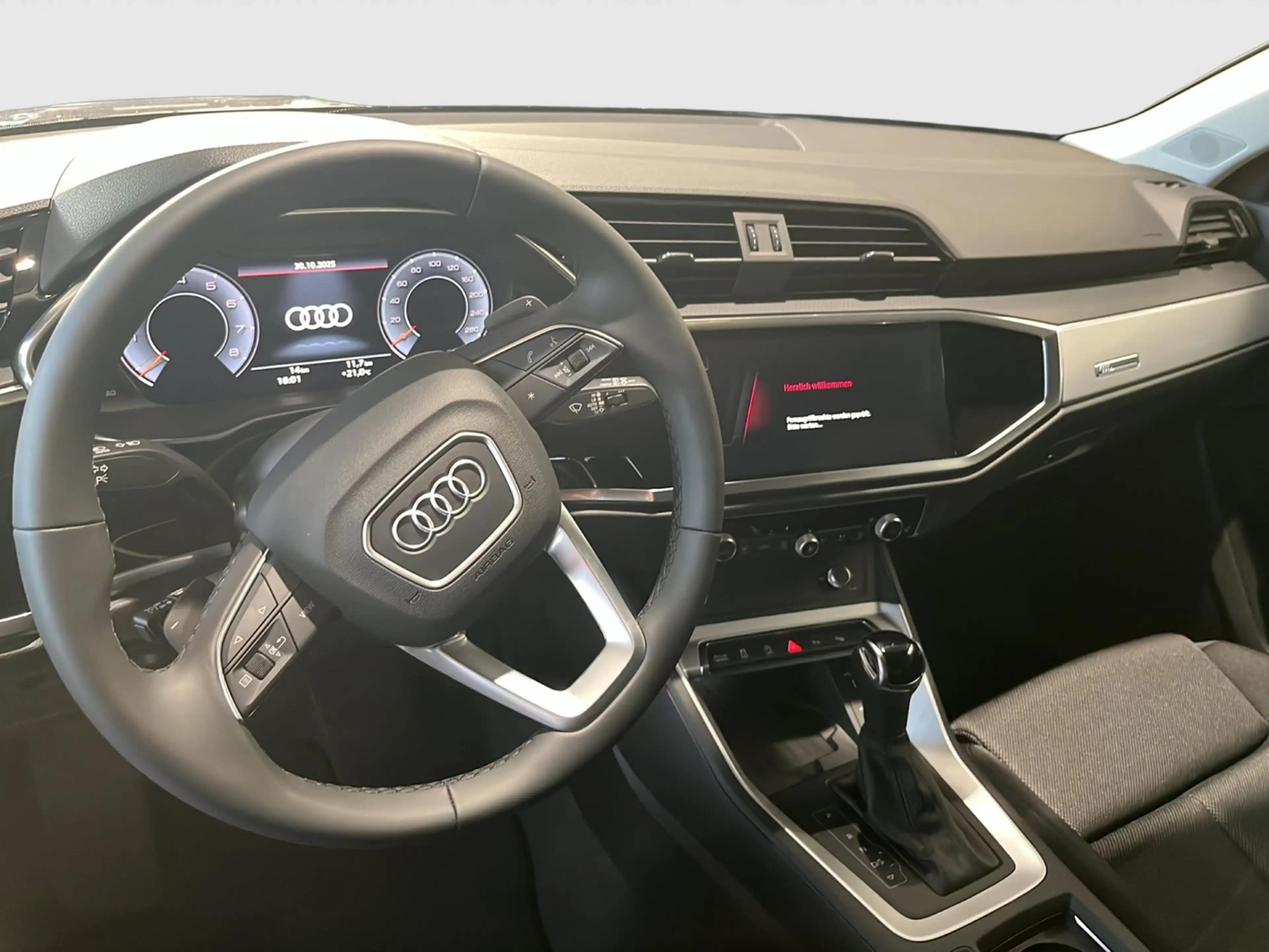 Audi Q3 advanced 35 TFSI 110(150) kW(PS)S tronic — photo 8