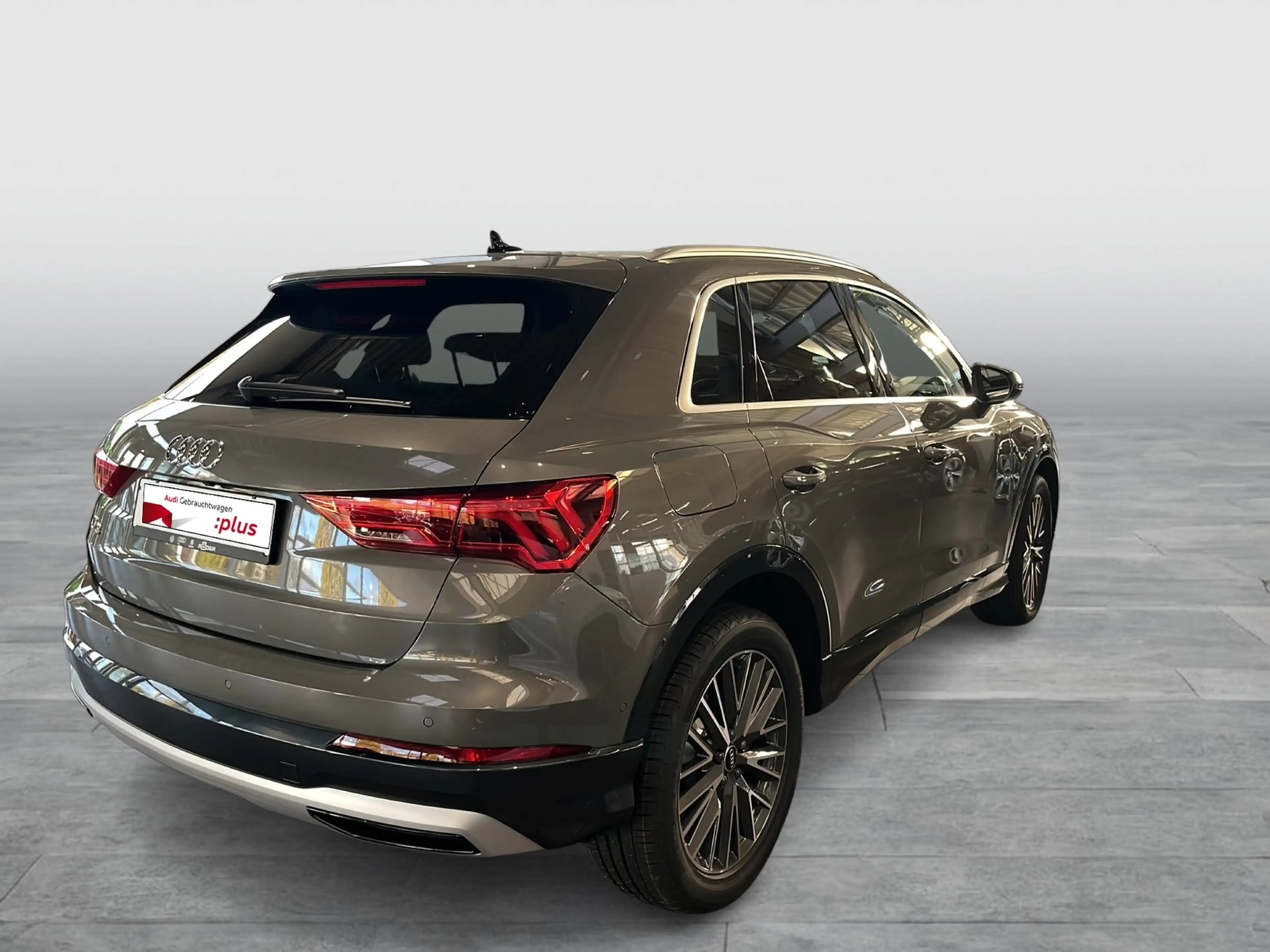 Audi Q3 advanced 35 TFSI 110(150) kW(PS)S tronic — photo 3