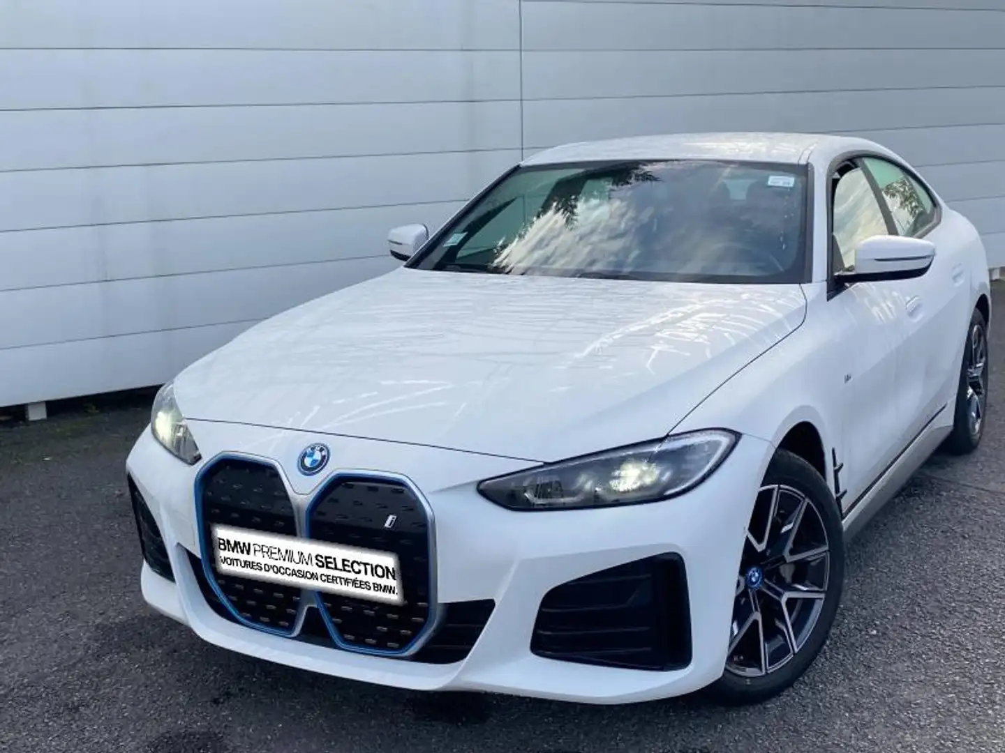 BMW 528 eDrive35 286ch M Sport Blanc - 1