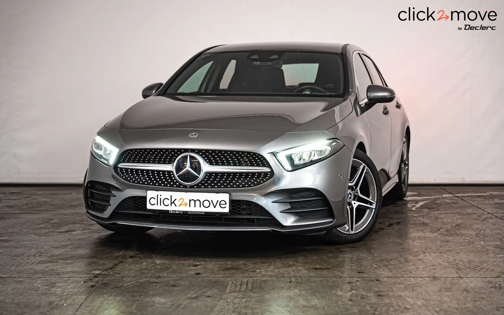 Mercedes-Benz A 180 A 180 AMG Line Grijs - 1