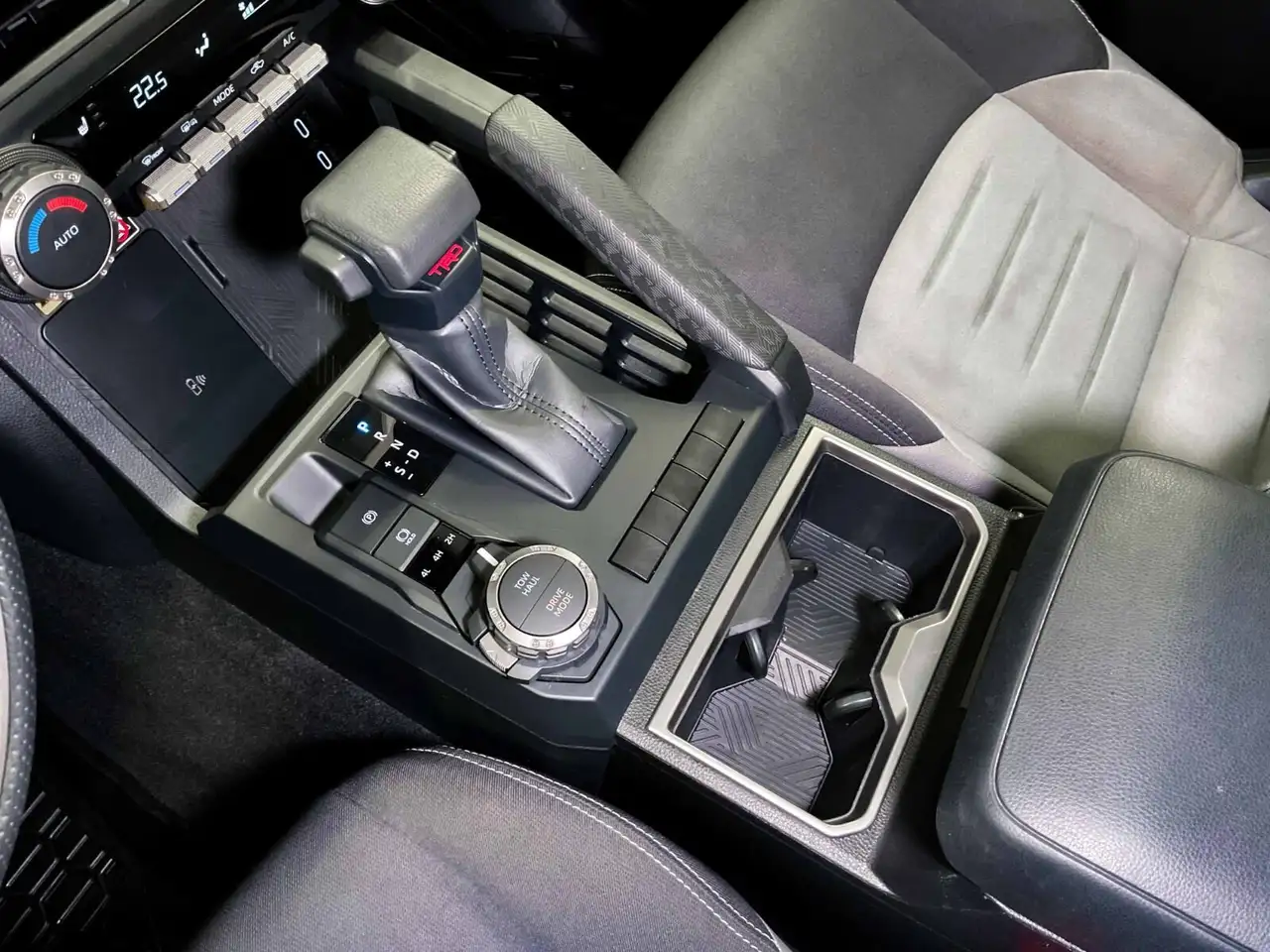 Toyota Tacoma снимка Toyota Tacoma