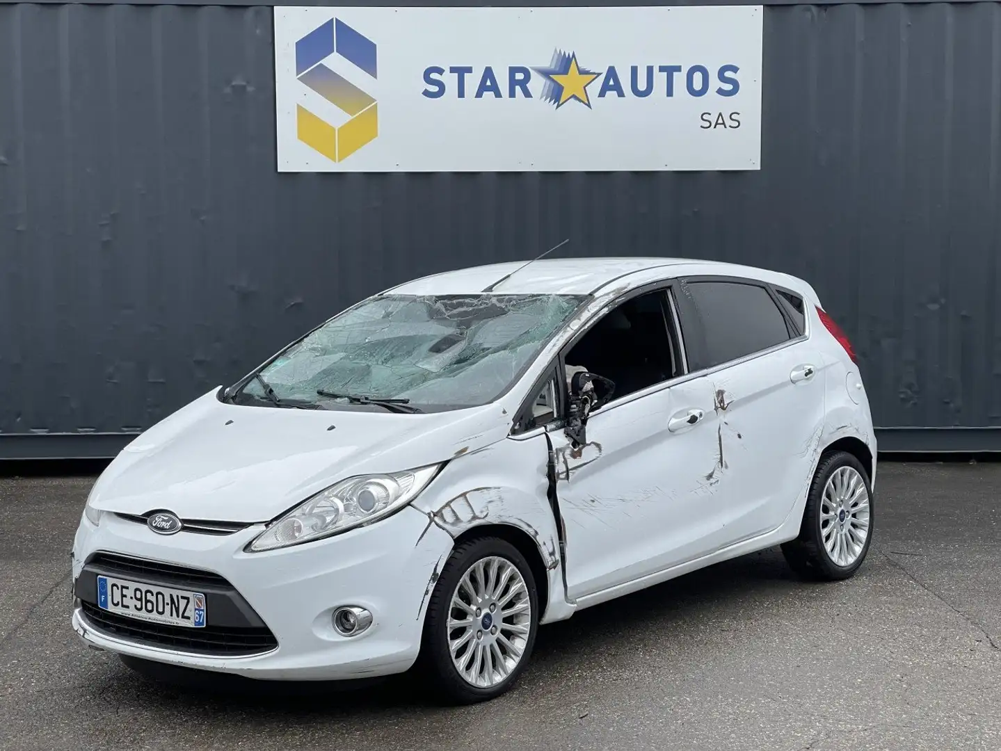 Ford Fiesta Fiesta 1.4 Weiß - 1