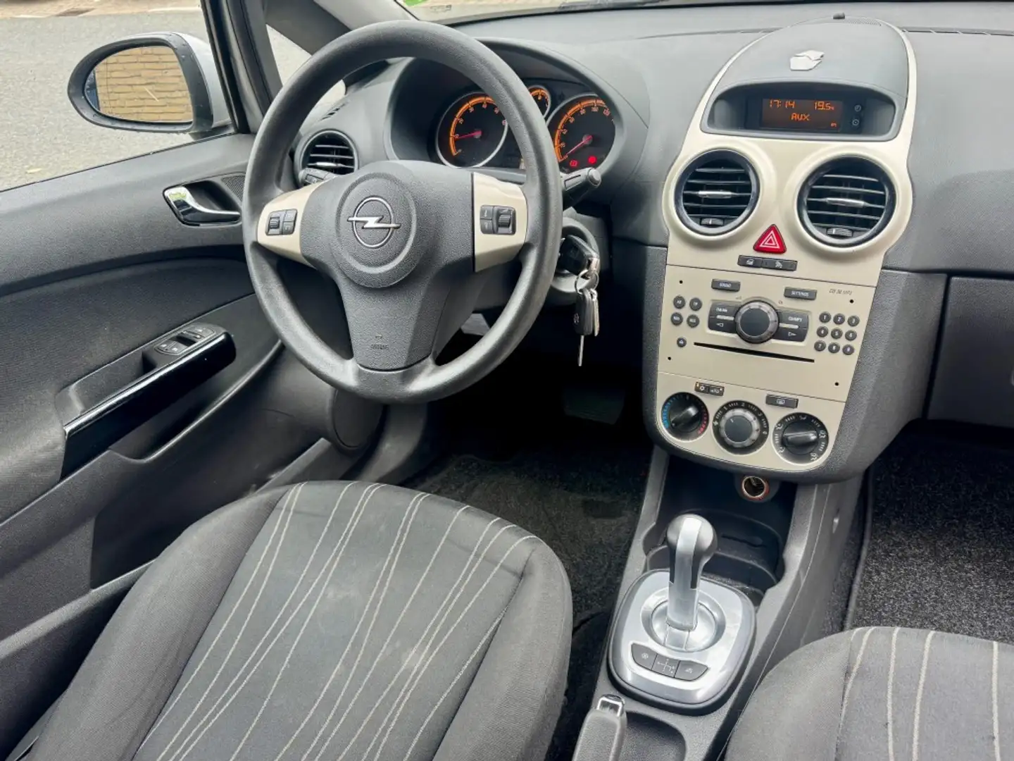 Opel Corsa 1.2-16V Business 3drs AUT AIRCO NAP APK 6-2026 Сірий - 2