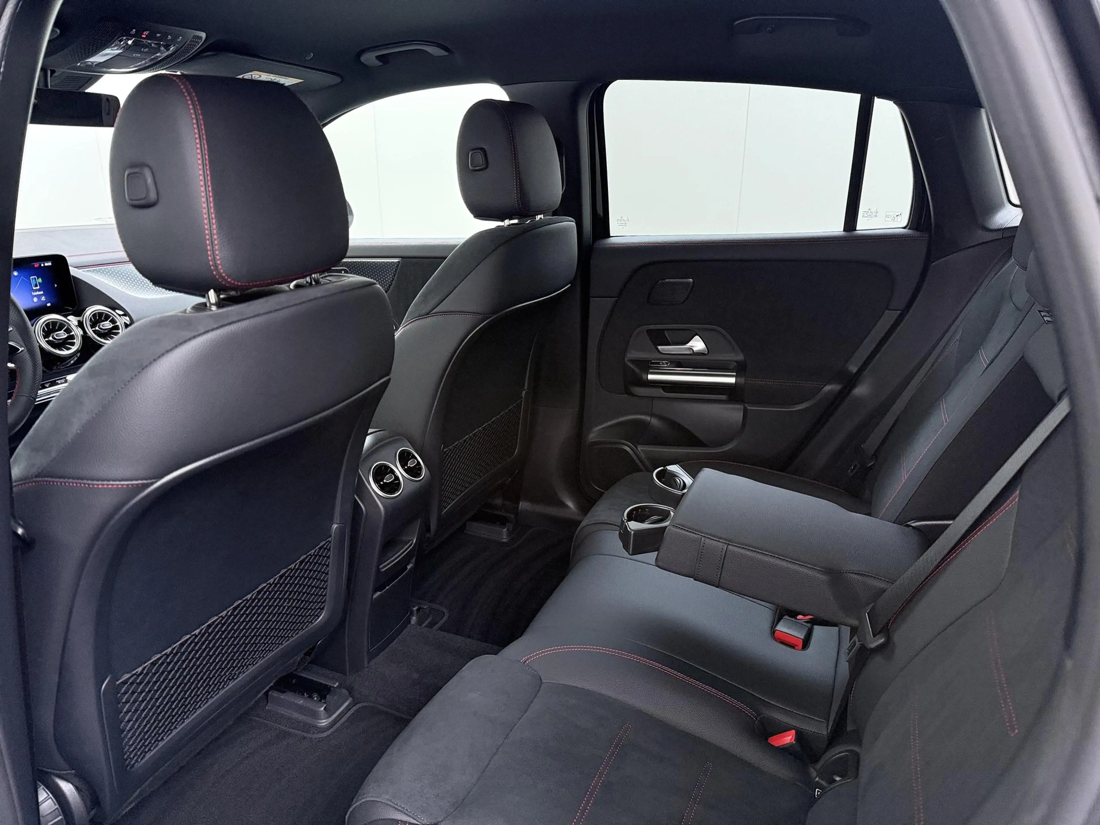 Mercedes-Benz EQA 250 250+ Business Solution AMG 71 kWh — photo 6