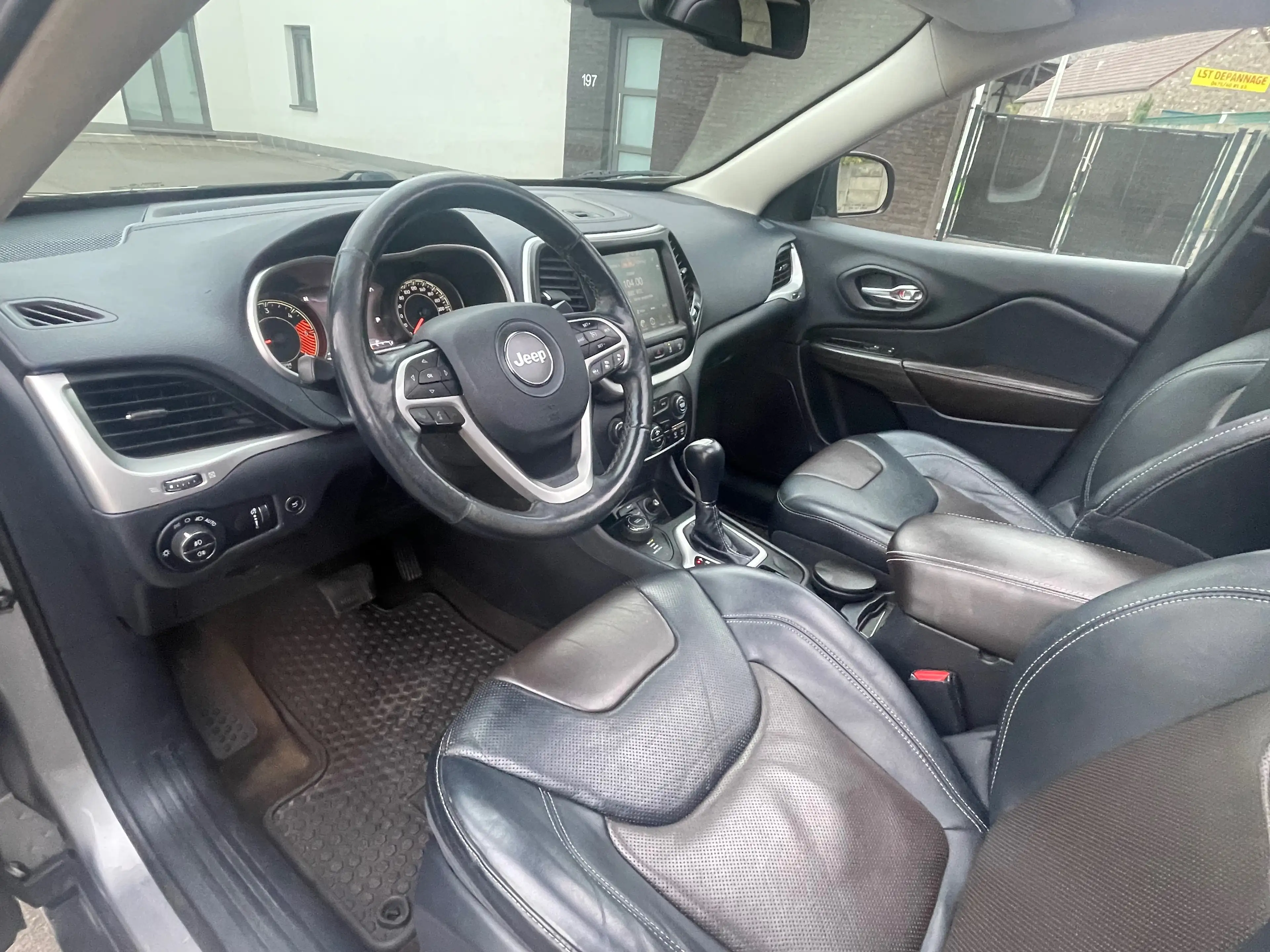Jeep Cherokee Cherokee 2.0 MJD 4WD Limited full option B. AUTO — photo 14