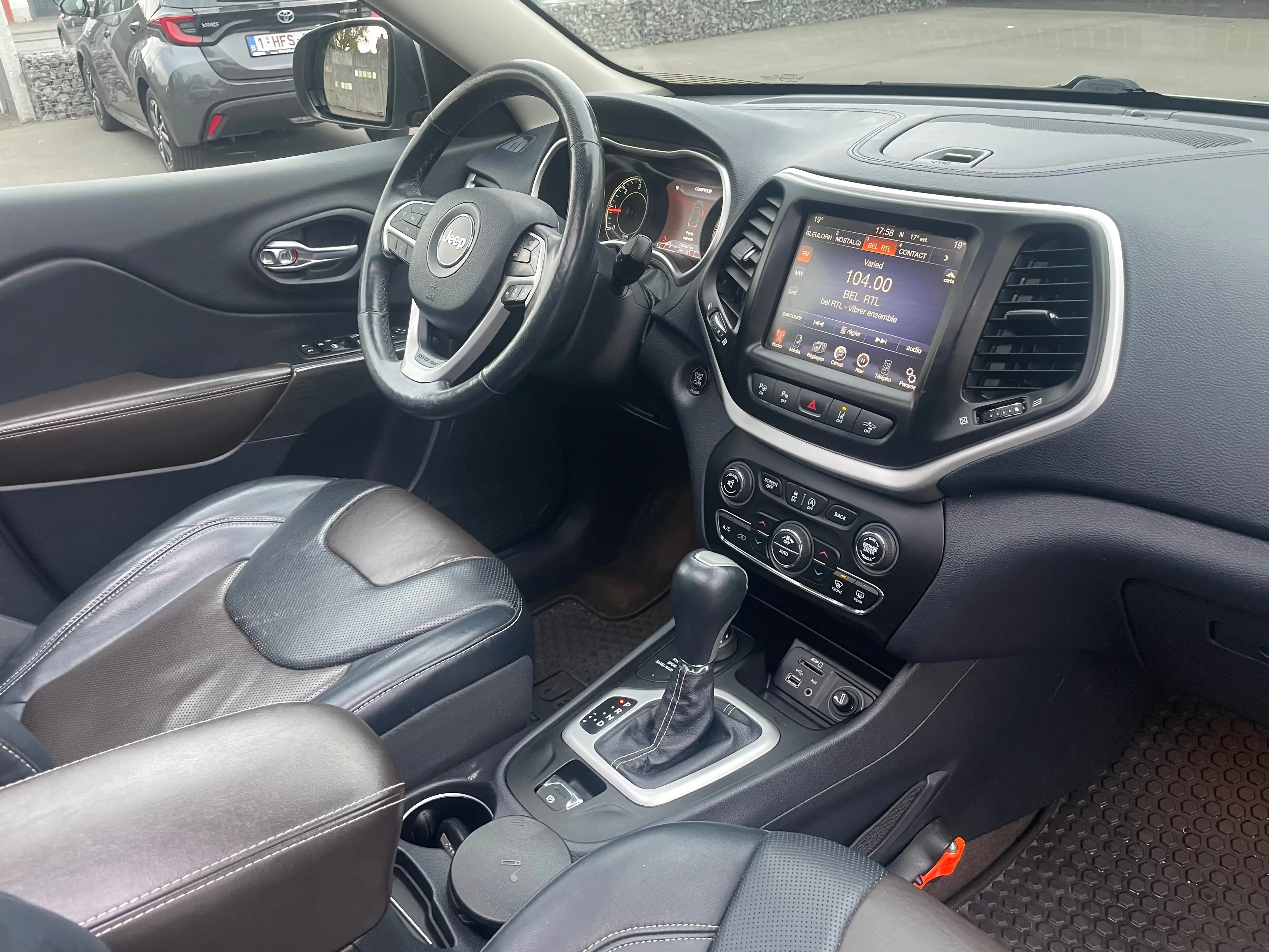 Jeep Cherokee Cherokee 2.0 MJD 4WD Limited full option B. AUTO — photo 13