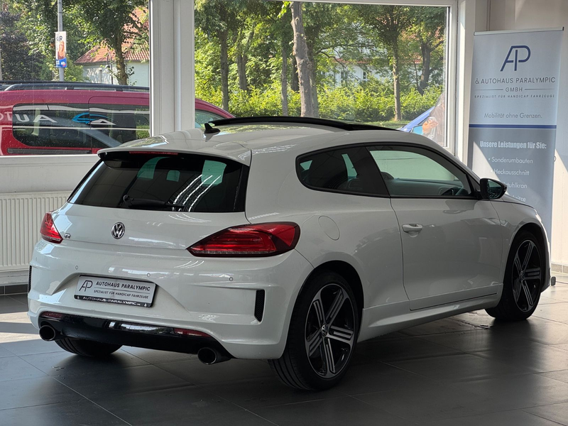 Volkswagen Scirocco R 2.0 TSI DSG *PANO*DYNAUDIO* — photo 4