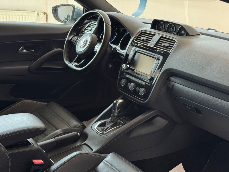Volkswagen Scirocco R 2.0 TSI DSG *PANO*DYNAUDIO* — photo 6
