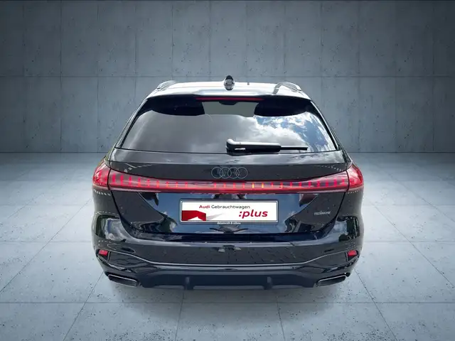 Audi A5 view 4