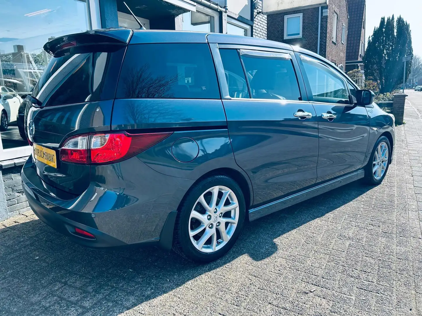 Mazda 5 2.0 GT-M/ 7 ZITTER/ CRUISE/ XENON/ NAVI/ LEER/ STO Grau - 2