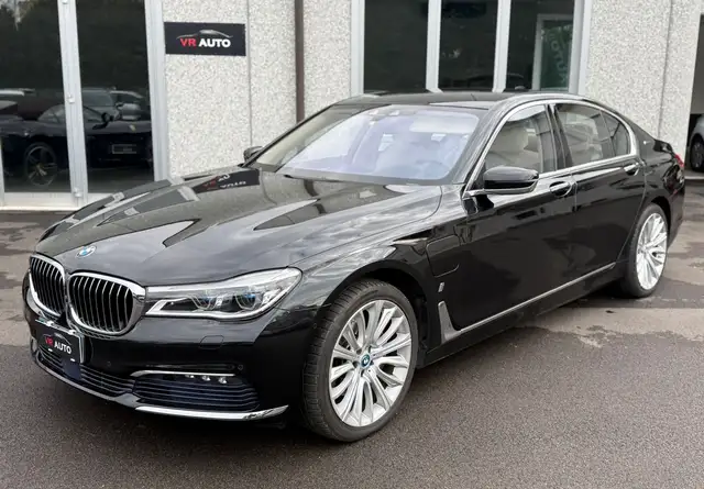 BMW 740 e Luxury autom HYBRID PLUG-IN