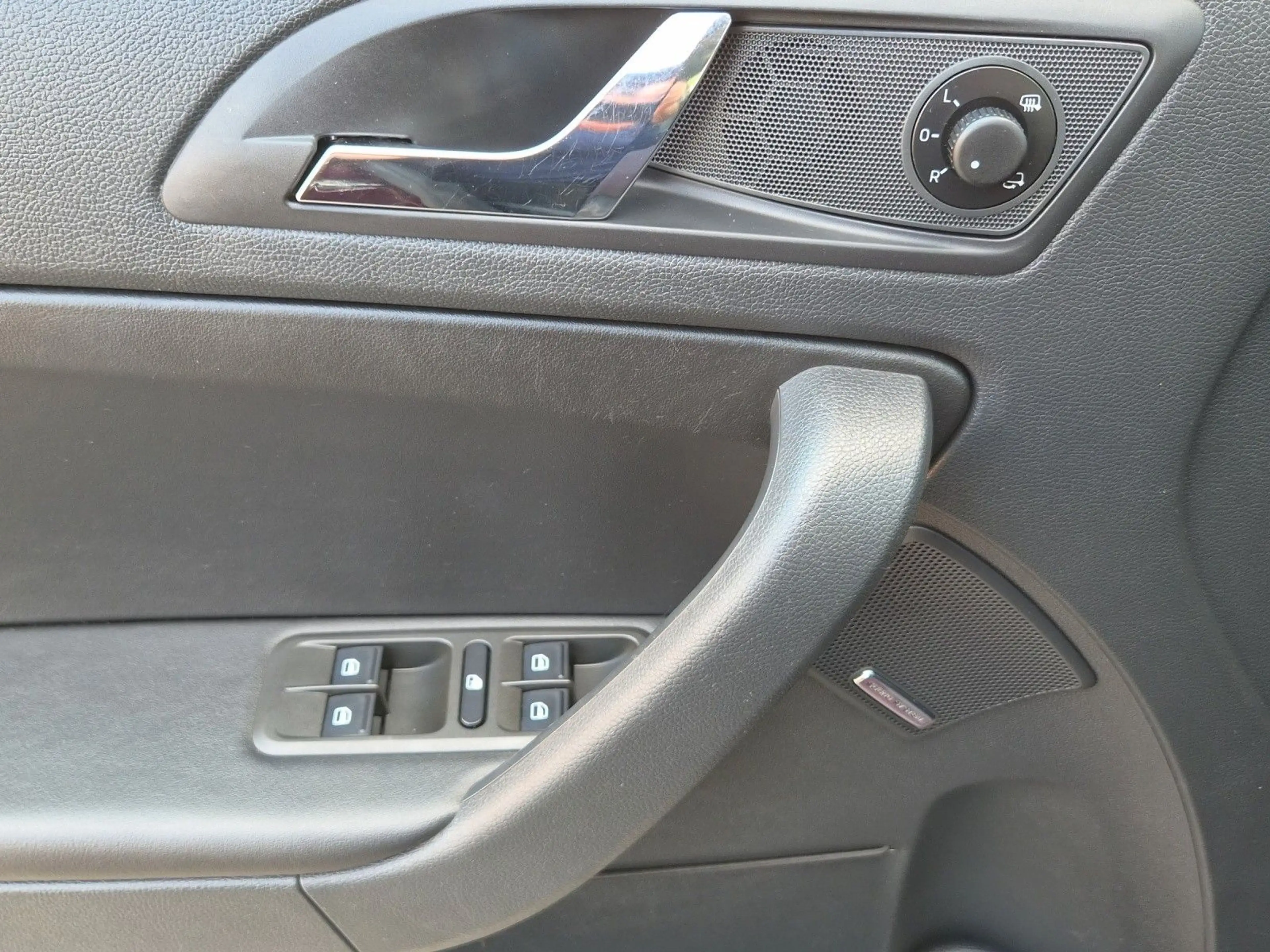 Skoda Yeti Elegance 4x4 Automatik Tüv Neu 1 Hand — photo 16