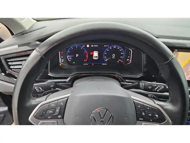 Volkswagen Polo view 5