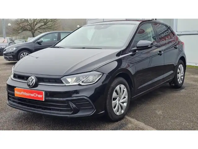 Volkswagen Polo view 2