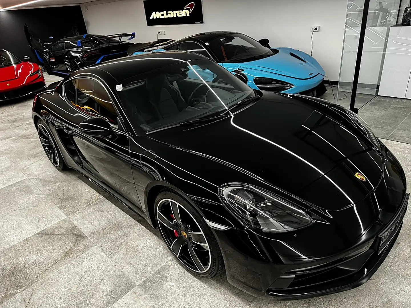 Porsche Cayman GTS 4.0 6 Zylinder 2 Jahre Porsche Garantie € Schwarz - 1