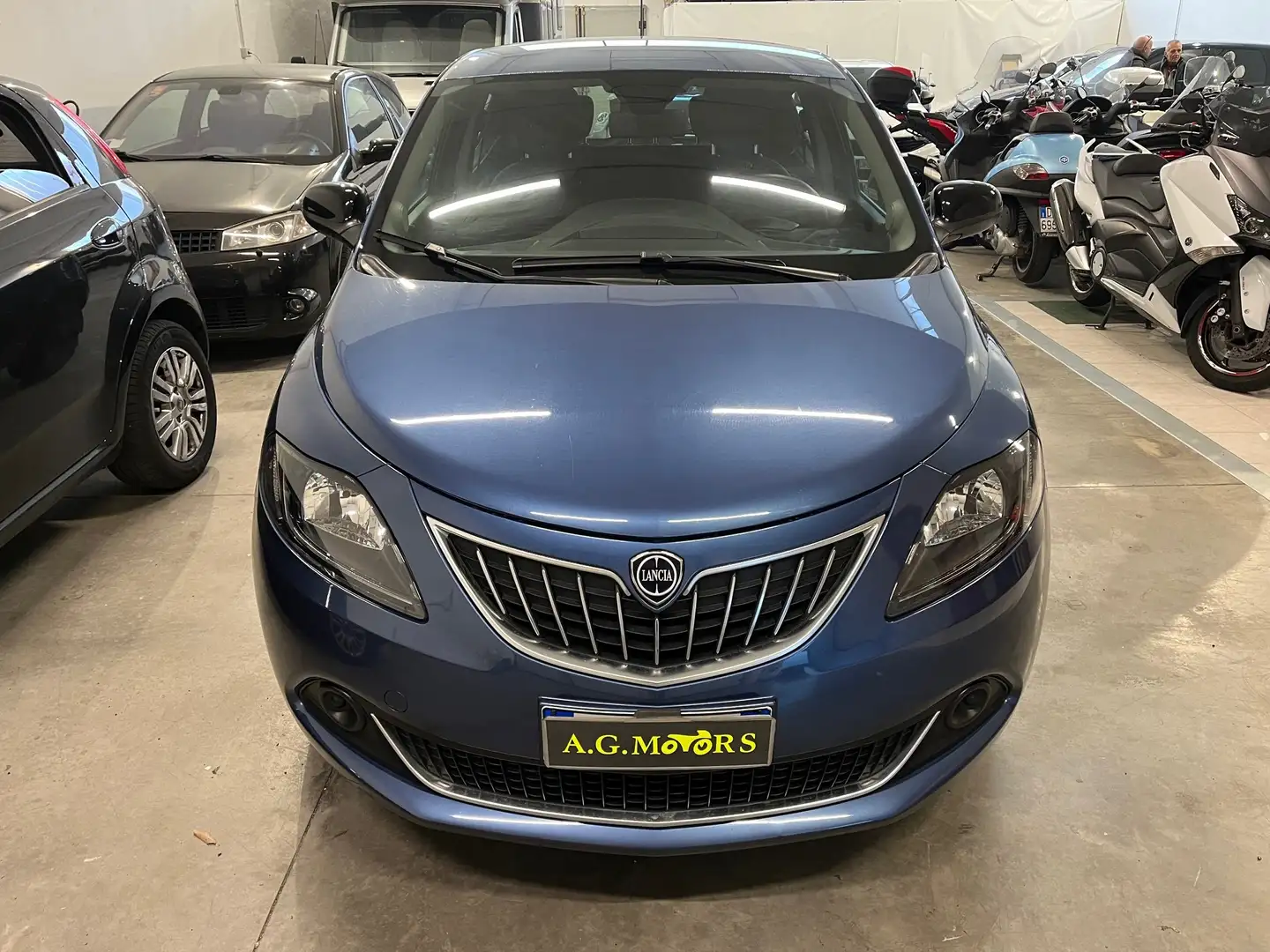 Lancia Ypsilon Ypsilon 1.0 hybrid Silver + IVA Blu/Azzurro - 2