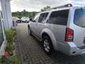 Nissan Pathfinder 2.5 dCi Comfort Plateado - thumbnail 18