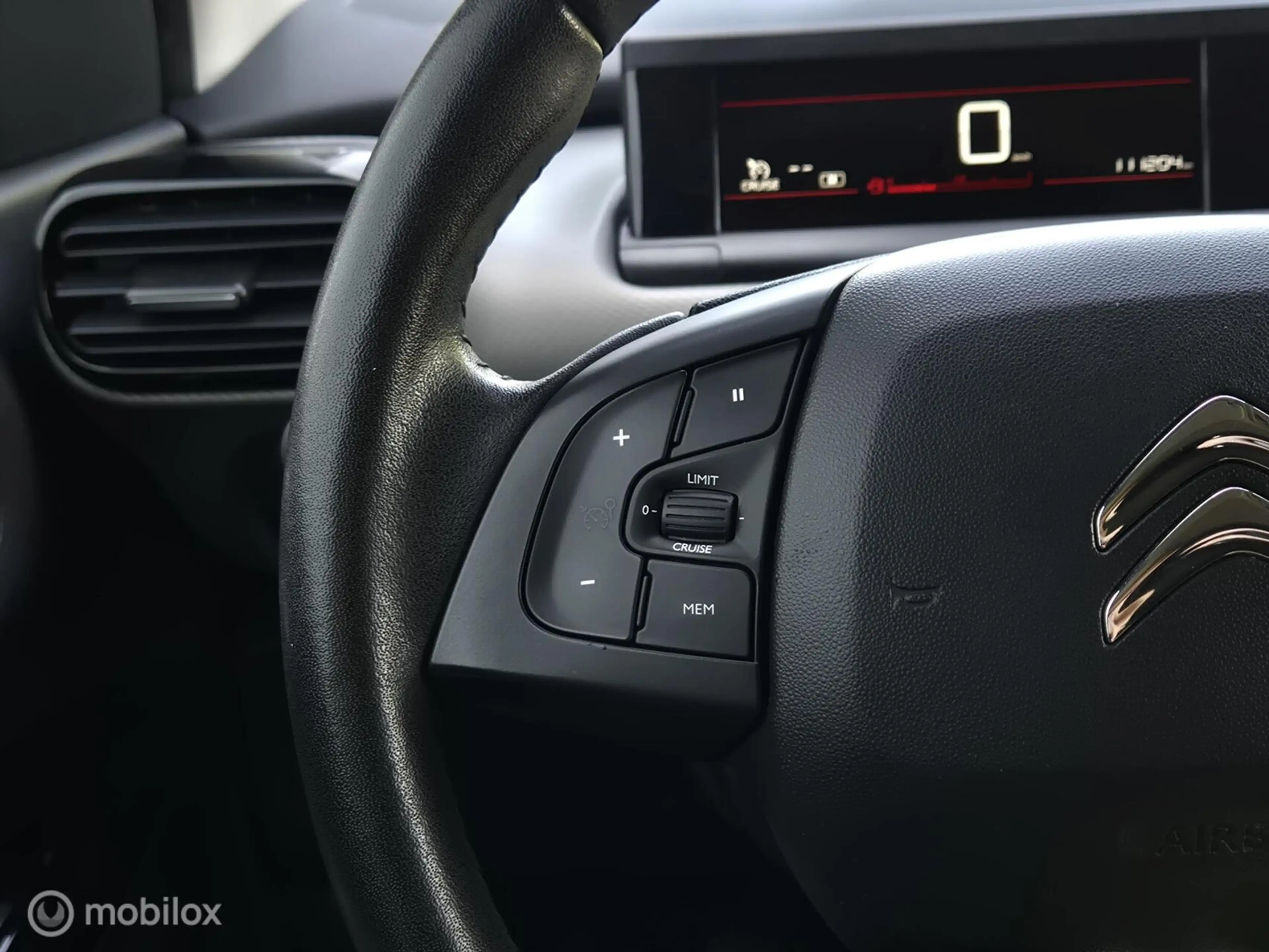 Citroen C4 Cactus 1.2 PURETECH FEEL/LED/TREKHAAK/CLIMATE/PDC/16''LMV — photo 39