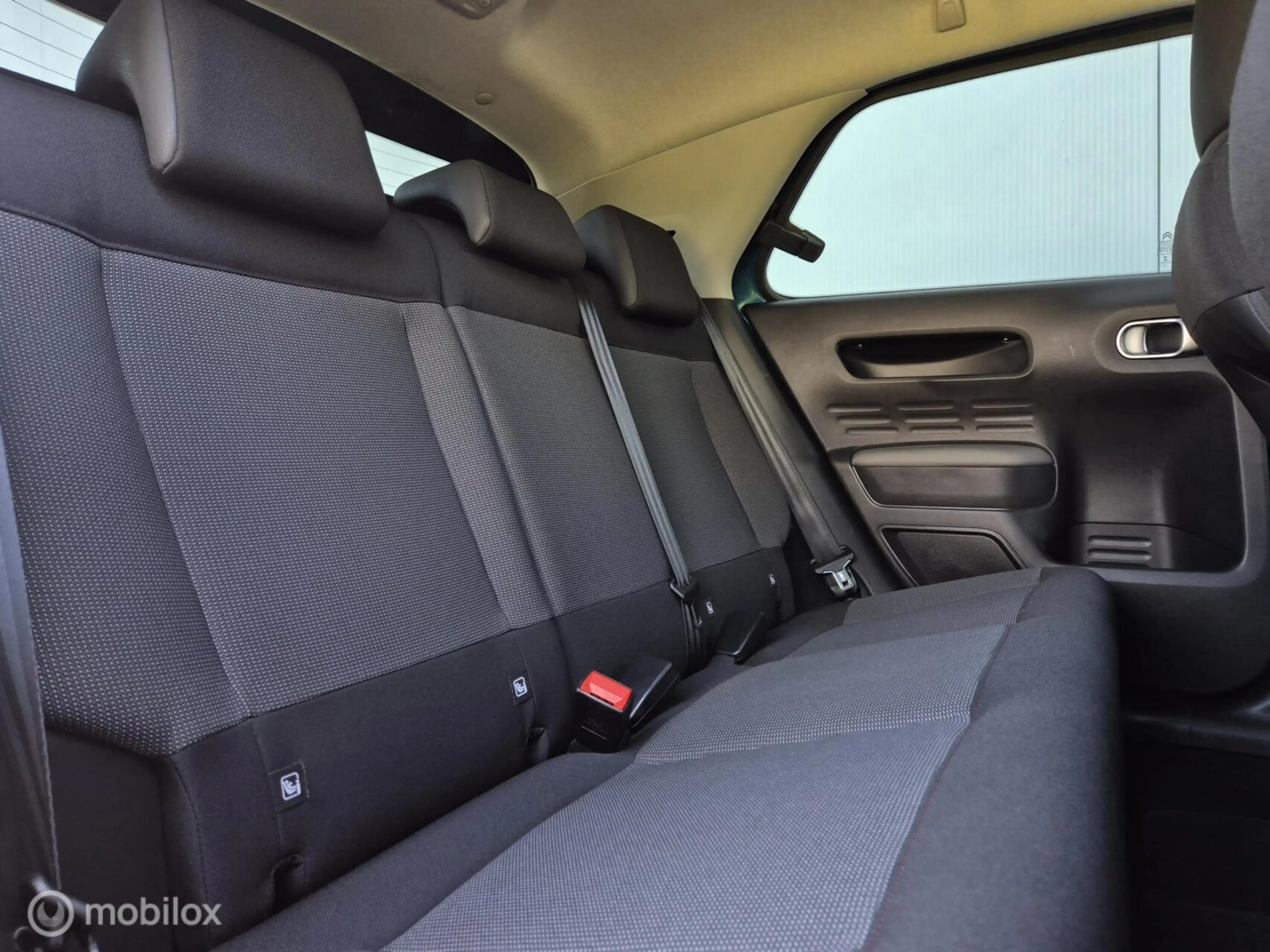 Citroen C4 Cactus 1.2 PURETECH FEEL/LED/TREKHAAK/CLIMATE/PDC/16''LMV — photo 20