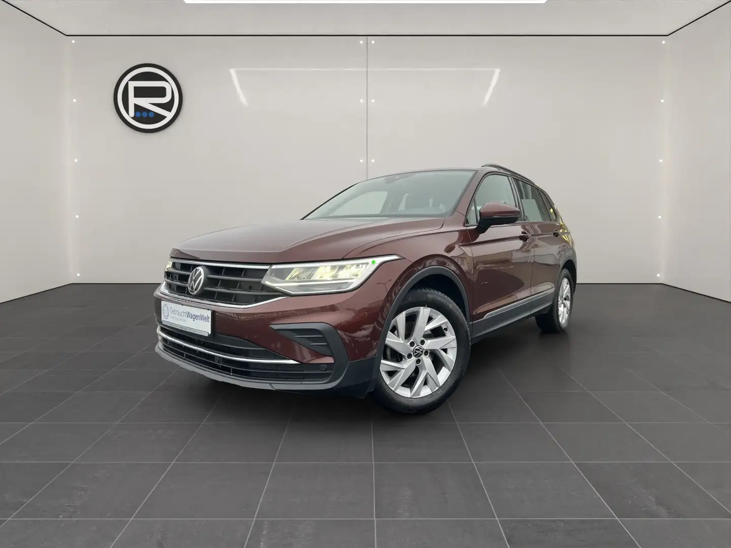 Volkswagen Tiguan 1.5 TSI Life *NAVI AHK SHZ LHZ PDC* Braun - 2