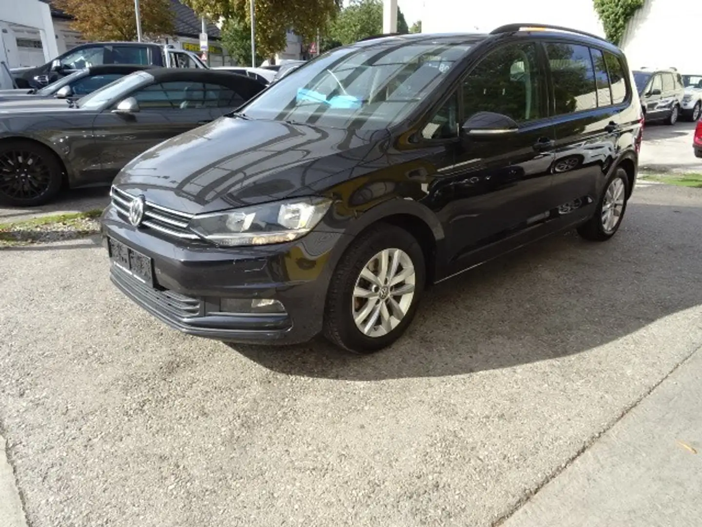 Volkswagen Touran Comfortline 1,6 SCR TDI Schwarz - 2