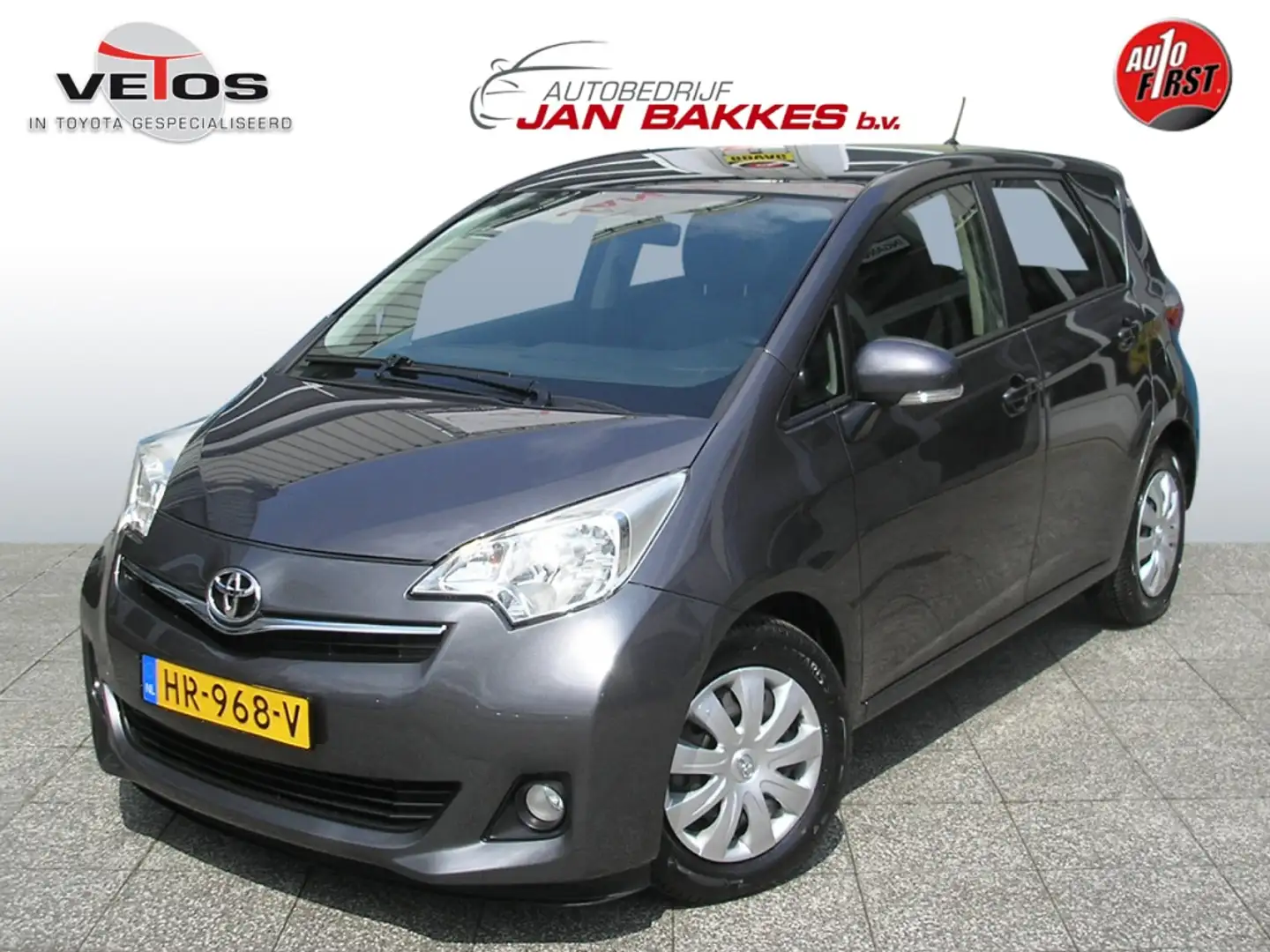 Toyota Verso-S 1.3 VVT-i Aspiration Gris - 1