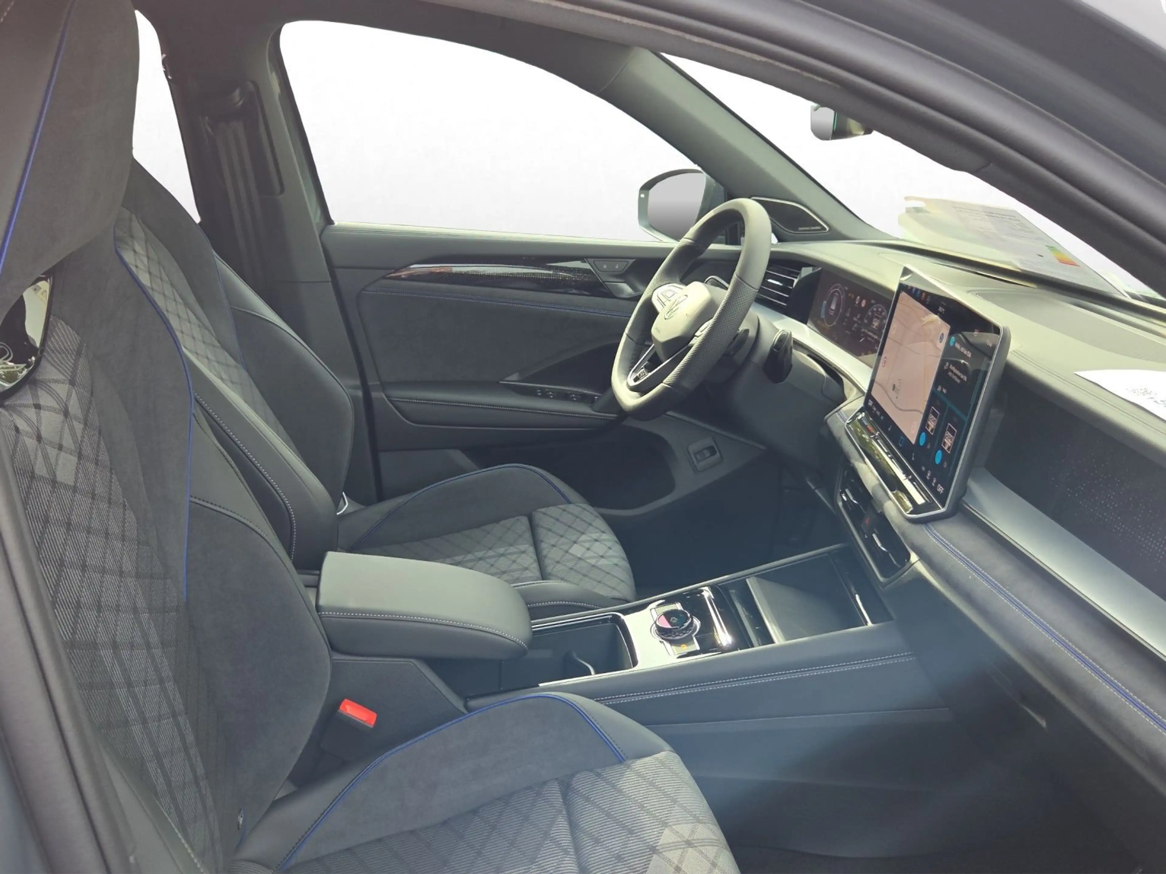 Volkswagen Tayron 2.0 TDI 4M DSG R-Line NAV*AHK*PANO*H&K* — photo 4