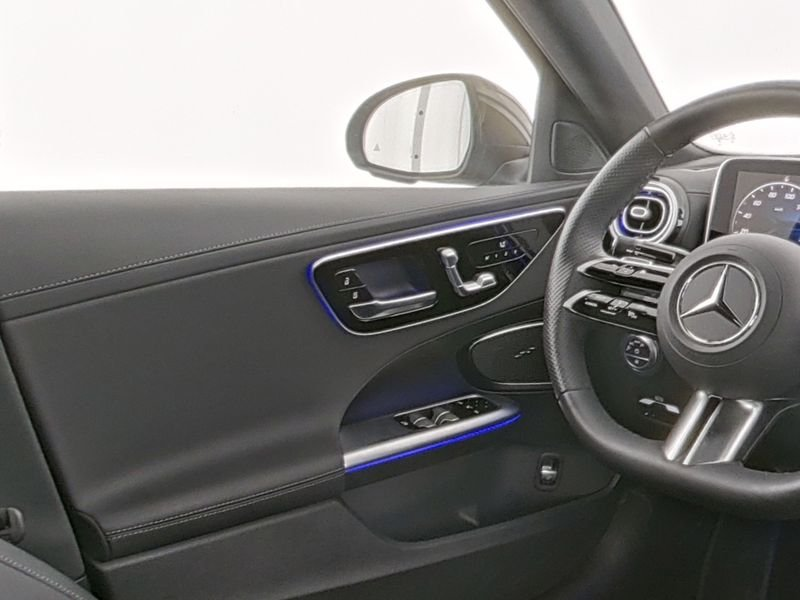 Mercedes-Benz C 300 AMG Dist/PTS/Sound/Kamera/GlasSD/MBUX/360° — photo 8