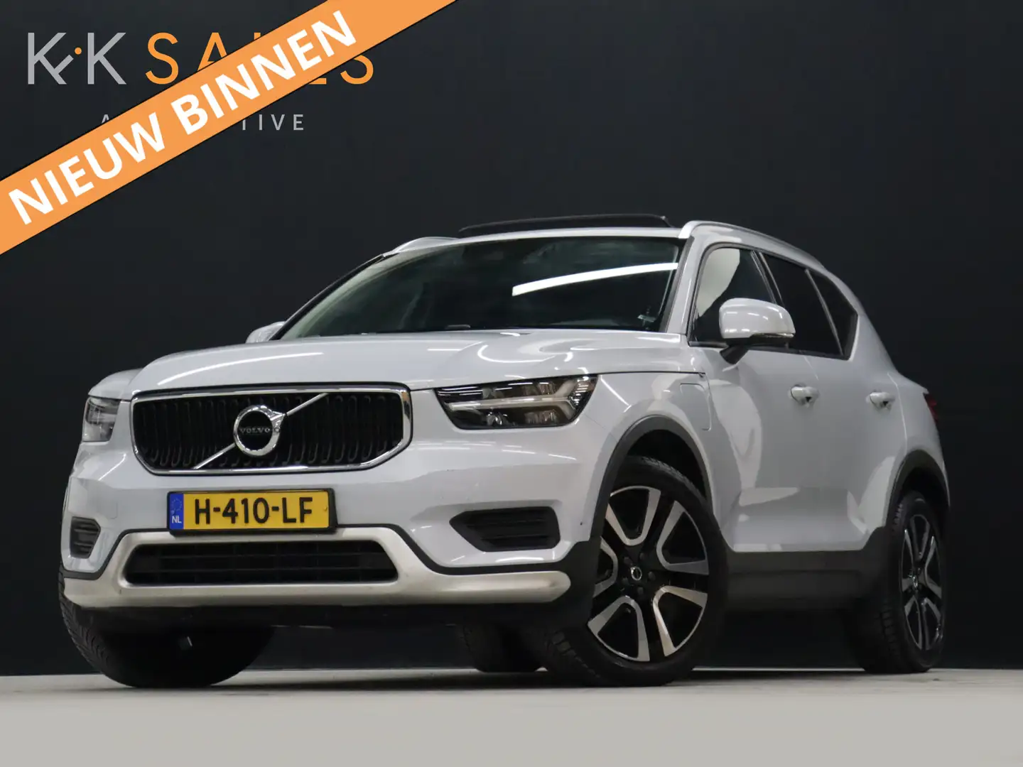 Volvo XC40 1.5 T5 Twin Engine Momentum Pro [SCHUIFKANTELDAK, Gris - 1