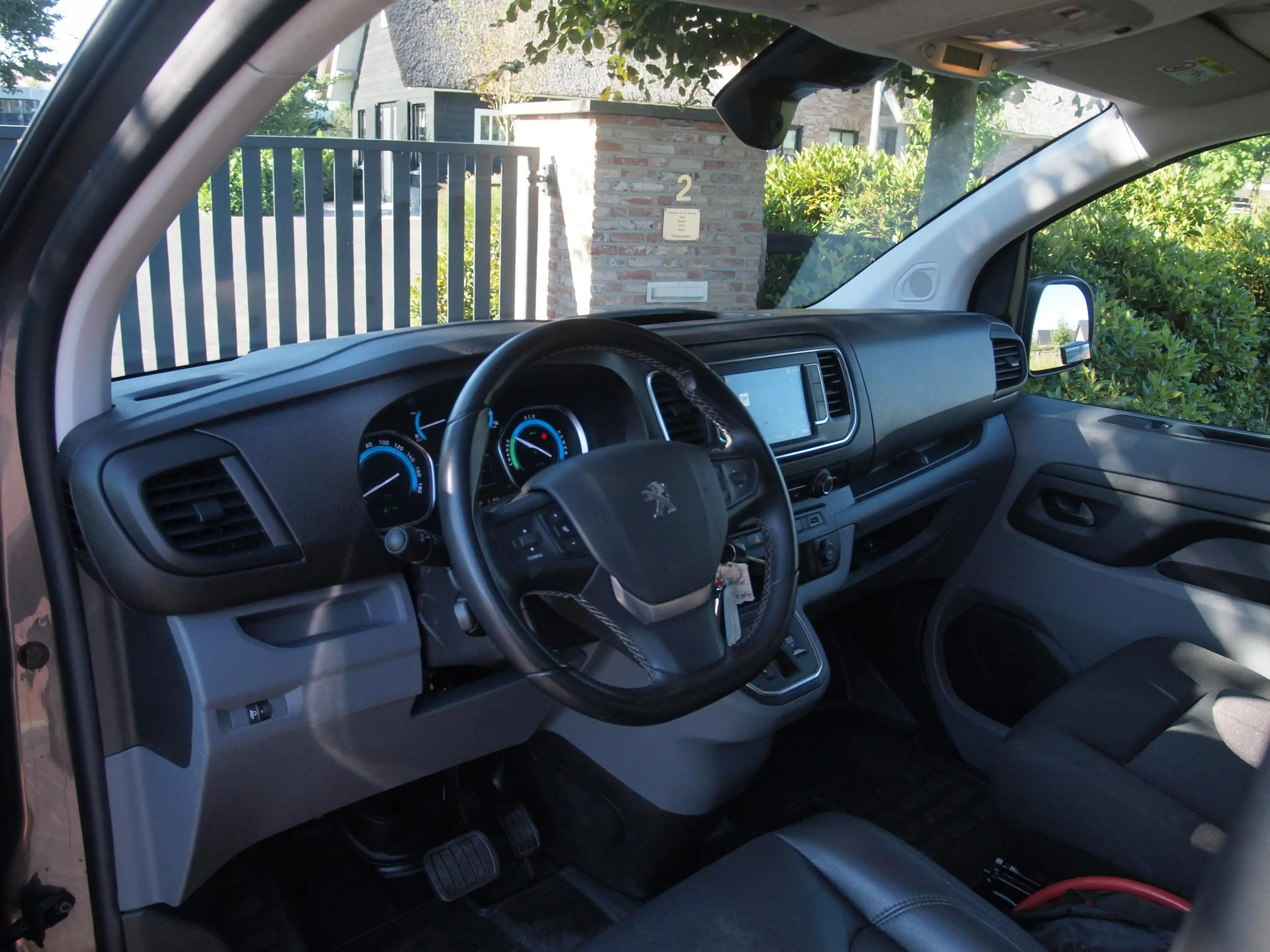 Peugeot e-Expert Standard Premium 75 kWh | Side bars | Apple Carpla — photo 15