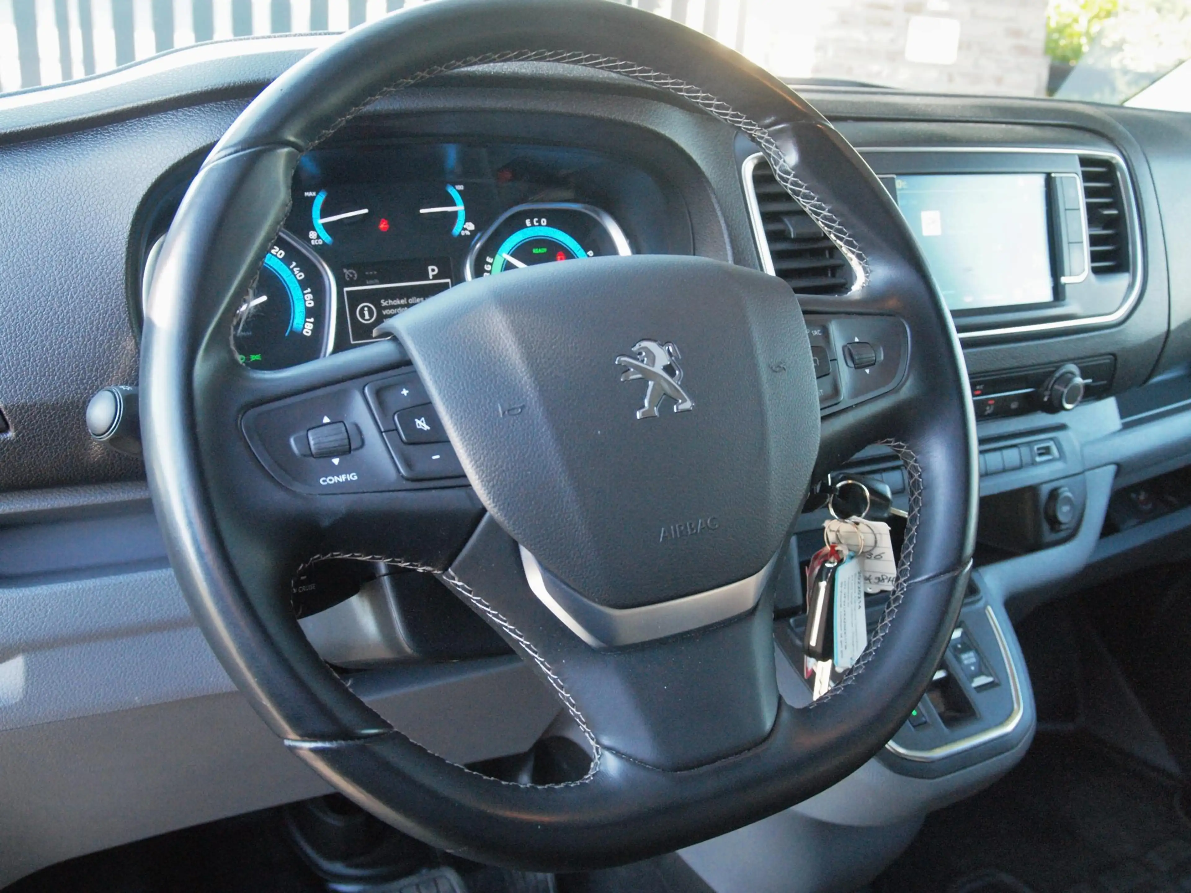 Peugeot e-Expert Standard Premium 75 kWh | Side bars | Apple Carpla — photo 16