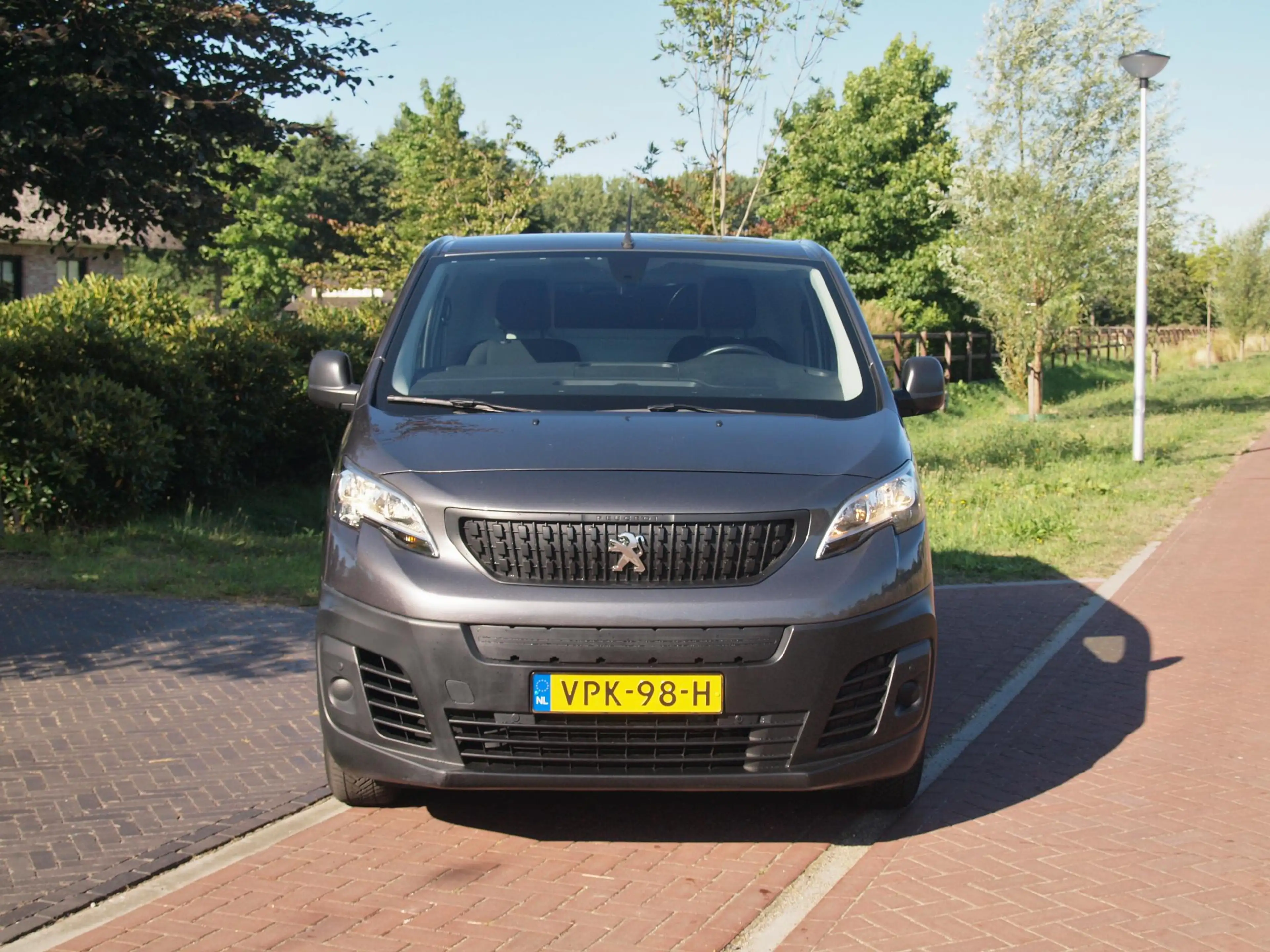 Peugeot e-Expert Standard Premium 75 kWh | Side bars | Apple Carpla — photo 5
