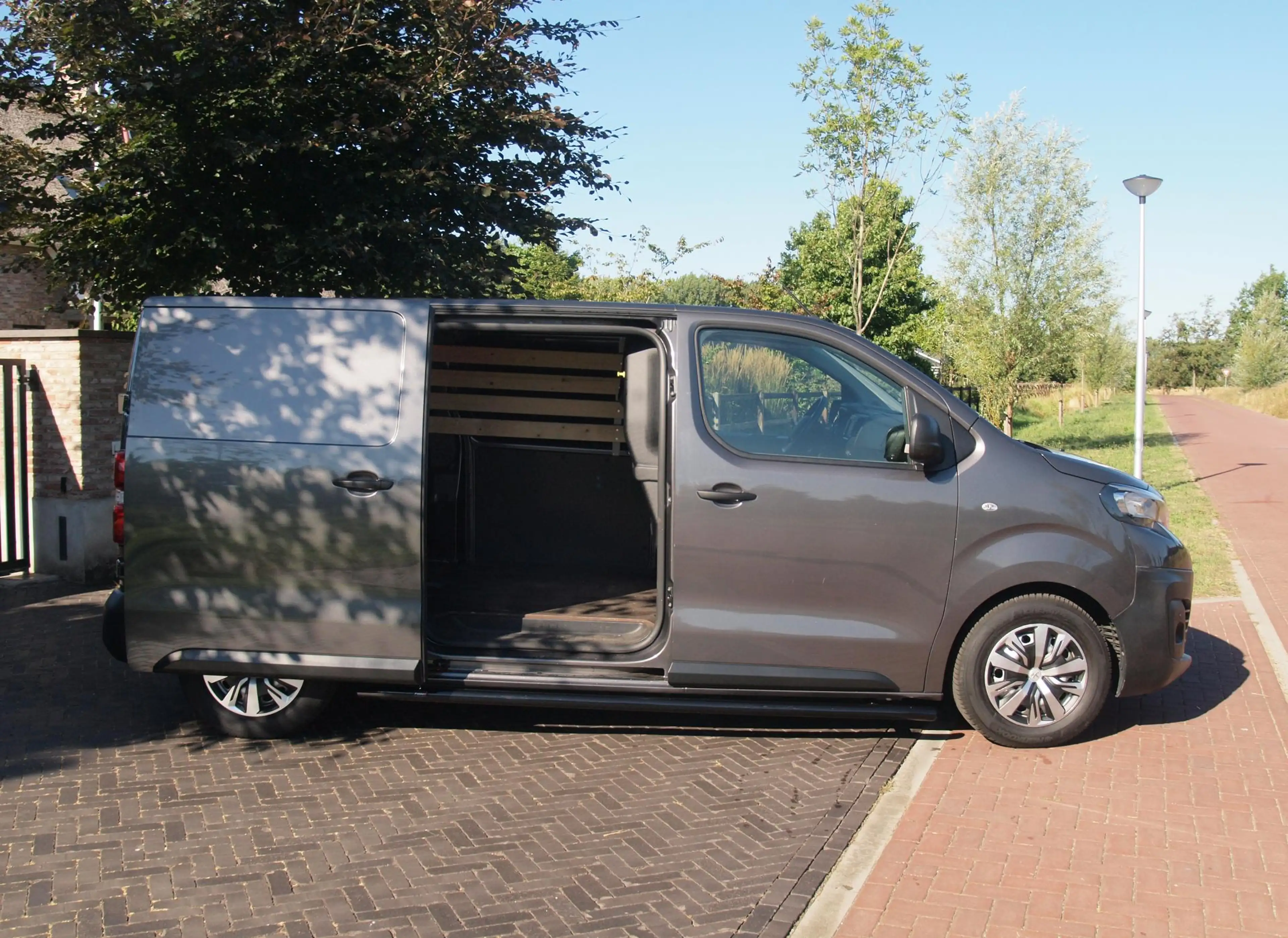 Peugeot e-Expert Standard Premium 75 kWh | Side bars | Apple Carpla — photo 12