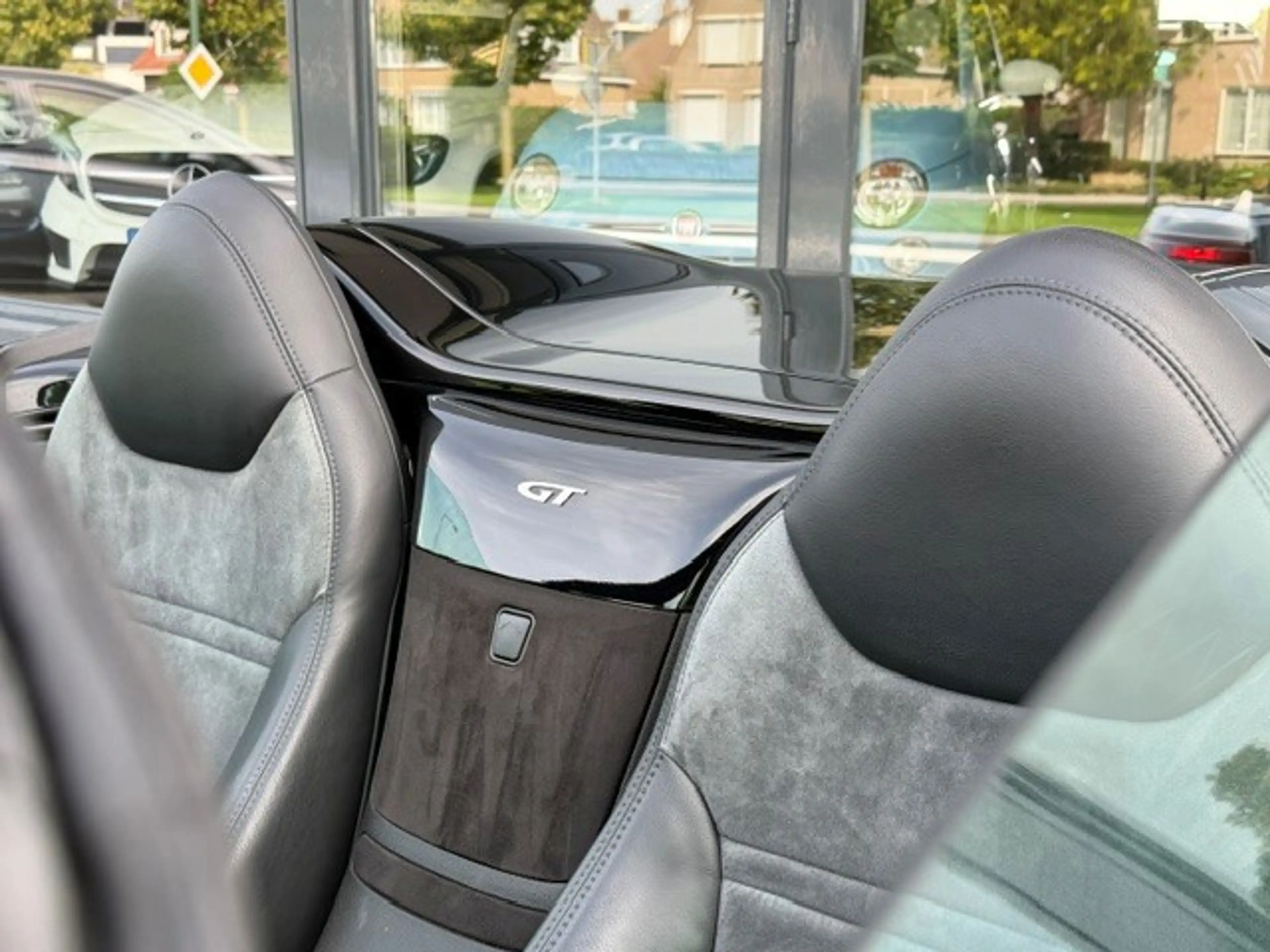 Opel GT 2.0 Turbo ECOTEC — photo 23