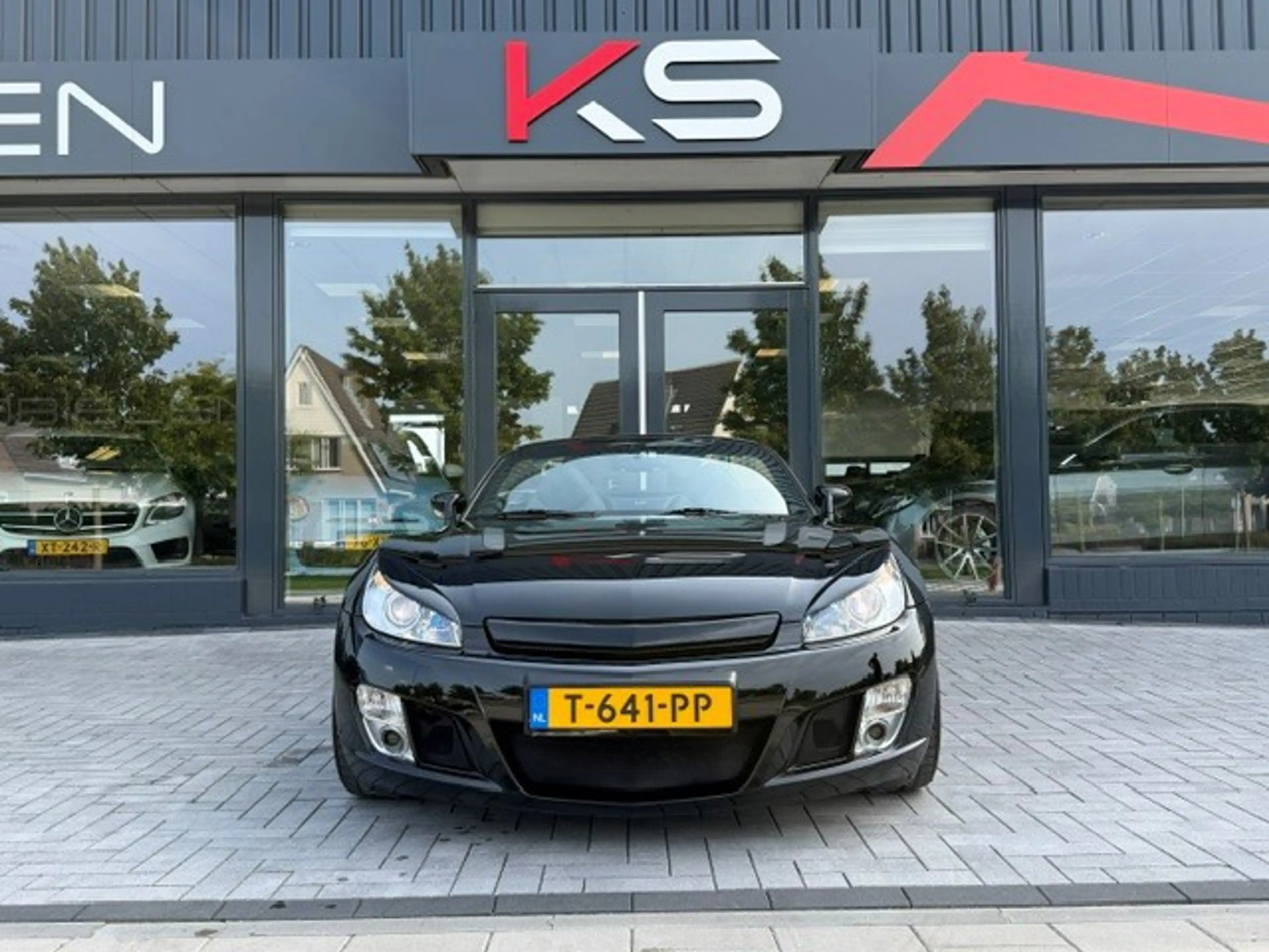 Opel GT 2.0 Turbo ECOTEC — photo 3
