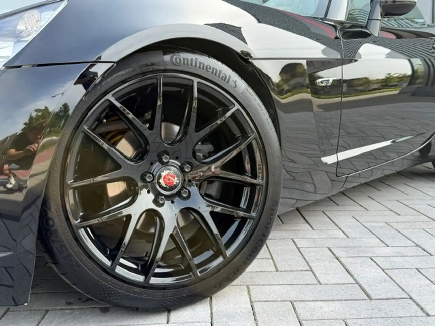 Opel GT 2.0 Turbo ECOTEC Schwarz - 2