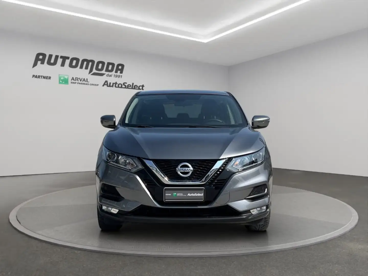 Nissan Qashqai 1.5DCi 115CV Business Gris - 2