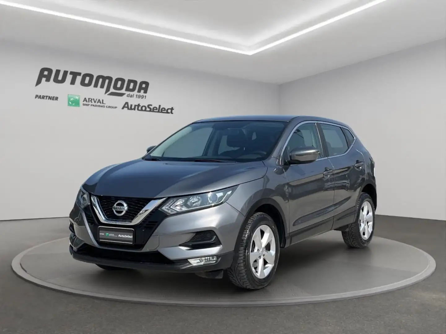 Nissan Qashqai 1.5DCi 115CV Business Gris - 1