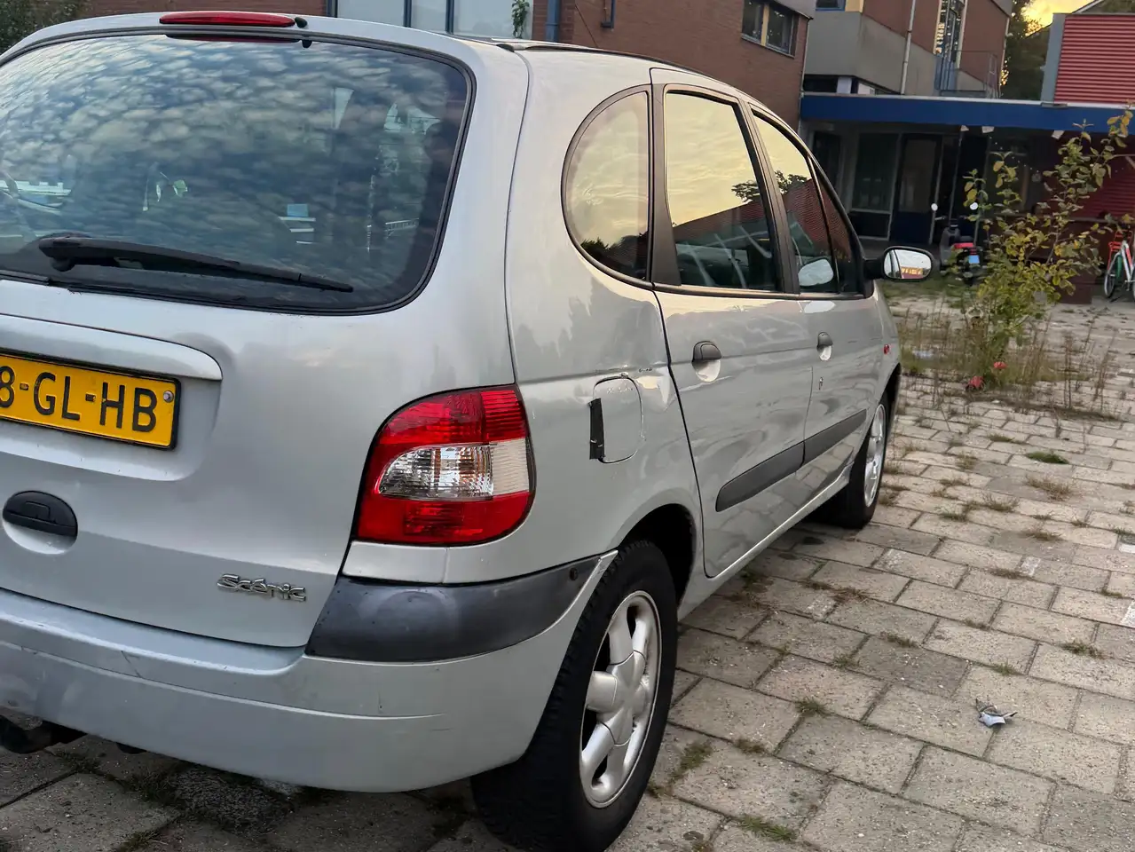 Renault Scenic 1.6-16V RT, foto 4